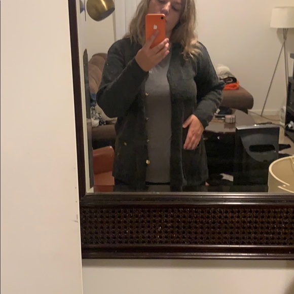 Button up sweater - Picture 2 of 2